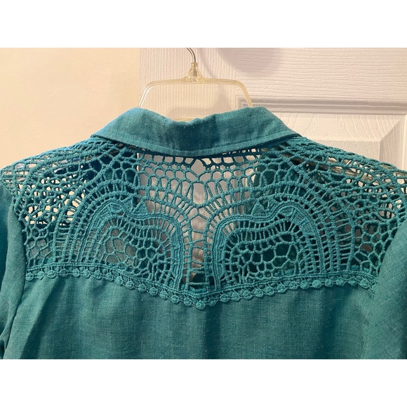 Women's 3/4 Sleeve Button Down Shirt with Lace Knit Shoulders, Size S - Picture 4 of 8